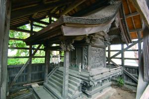 彫刻の見事な貴布禰神社