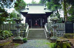 鎮守の森の美しい神明神社