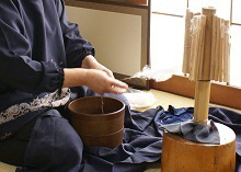 （平織）糸つむぎ