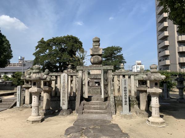 水野勝成の墓