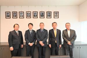 市長の1日_20251021_大橋前議掲額式