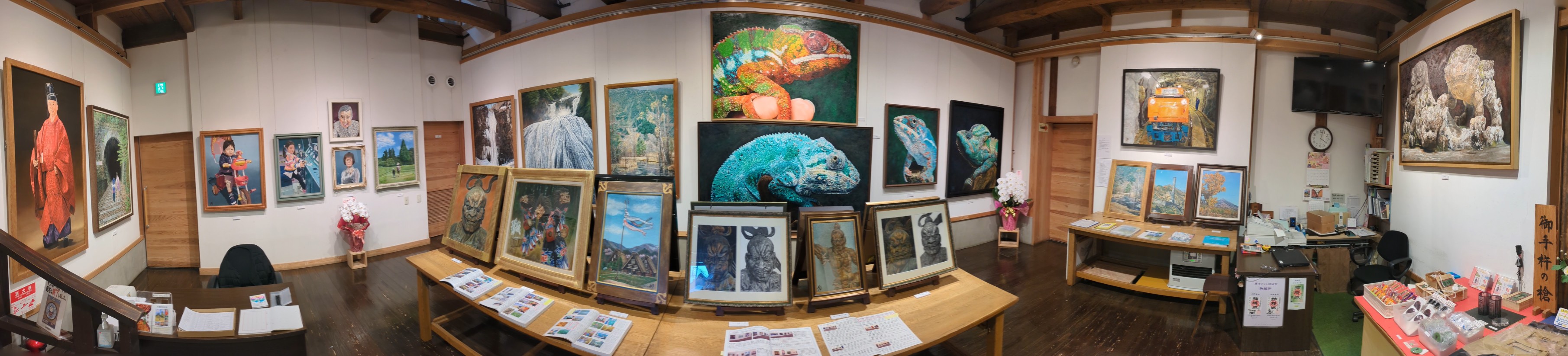 R8&minus;3月パノラマ