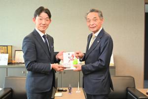 市長の1日_20260319_防犯ブザー受贈式