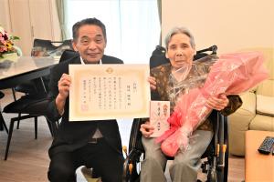 市長の1日_20260725_100歳祝
